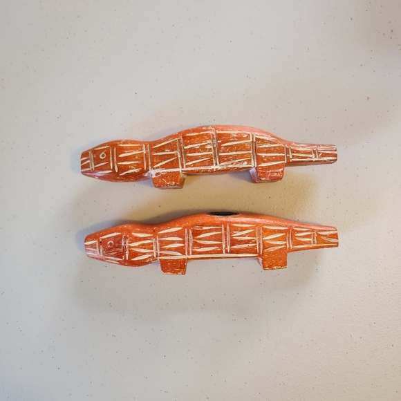 Vintage Pottery Barn Boho Whitewashed Orange Figural Lizard Wood Candle Holders - Picture 5 of 8